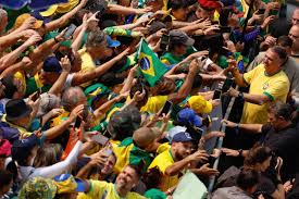 Direita cresce e chega ao controle de mais de 47% das prefeituras no Brasil